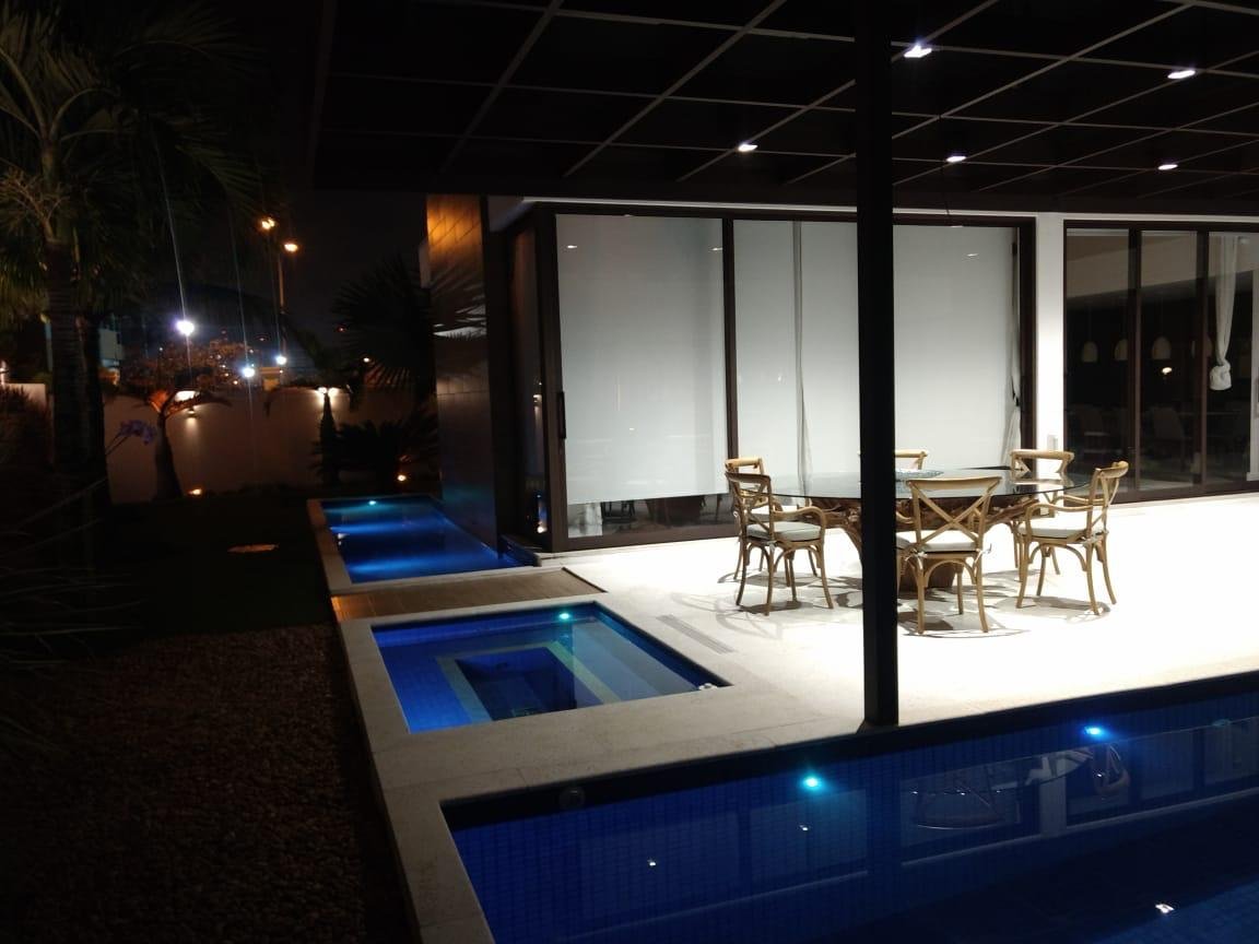 Casa moderna com piscina - foto 12
